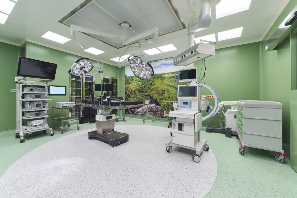 Zelený operační sál II kliniky HR Clinic ve Znojmě